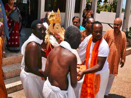Photo of यहां आज है इस्लाम, कभी था हिंदू धर्म का आधिपत्य!
