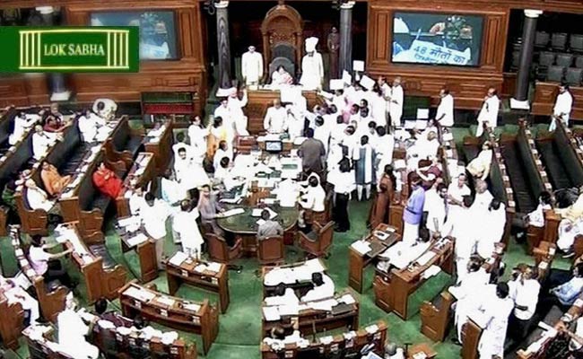 Photo of लोकसभा में दिखा मंत्री का हिन्दी भाषा प्रेम, यूं बढ़ाया हौसला