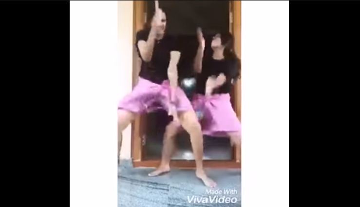 Photo of वीडियो: इन लड़कियों का ये हॉट लुंगी डांस सोशल मीडिया पर लोगो को कर रहा है मदहोश