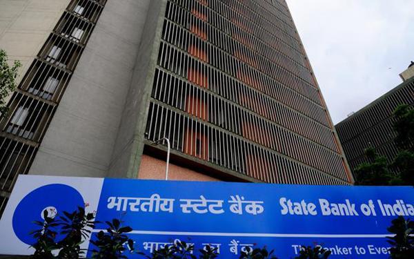 SBI की बचत पर चोट, अब रिकरिंग डिपॉजिट पर मिलेगा...