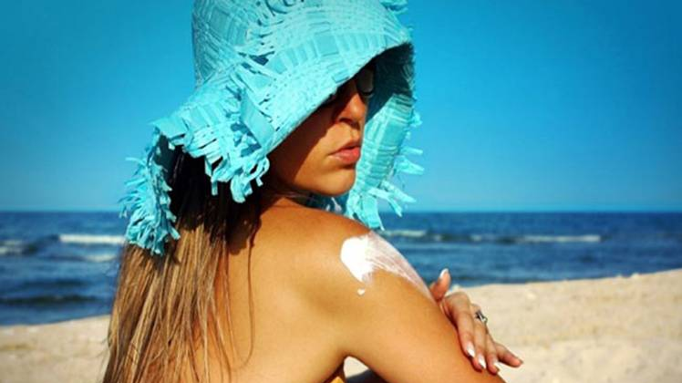 Photo of गर्मियों में इन तरीके से करें त्वचा की देखभाल…