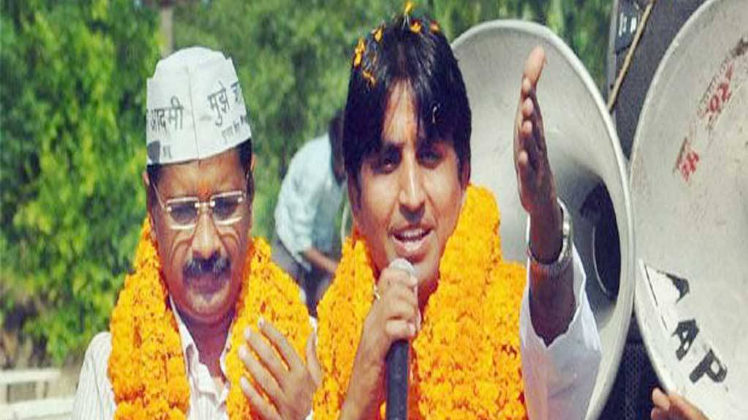 Photo of AAP की PAC में शामिल होंगे कुमार विश्वास? देर रात तक हुई मनाने की कोशिश
