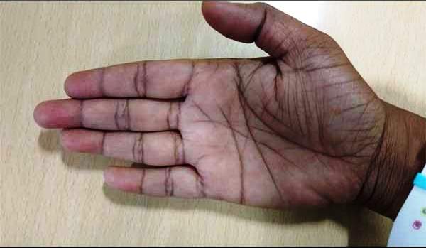 आपकी हथेली पर है अंग्रेजी का ये अक्षर 