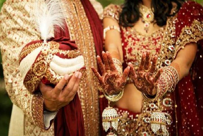 7 फेरे से पहले दूल्हे की ये चीज़ देख भड़की दुल्हन, कर दिया शादी से इंकार