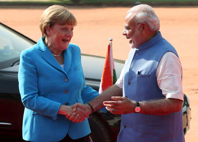 Photo of जर्मनी के मर्केल ने किया PM मोदी का स्वागत, जर्मन-भारत संबंधों को मिलेगा नया मुकाम