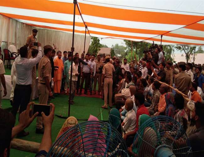 Photo of CM योगी का ऐलान, आपदा प्रभावित क्षेत्रों में नहीं होगी राजस्व वसूली