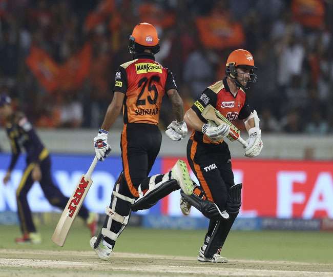 KKR ने हैदराबाद को 5 विकेट से हराकर प्लेऑफ में बनाई जगह