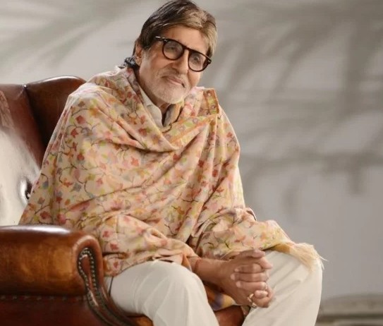 Photo of बॉलीवुड में फेसबुक के शहंशाह बने महानायक अमिताभ बच्चन, फॉलोअर्स की लिस्ट ने बना डाला रिकॉर्ड