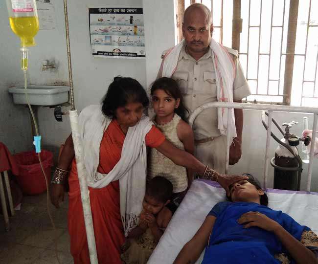 UP में पत्नी और दो बेटियों को गट्ठर में बांध सड़क किनारे फेंका