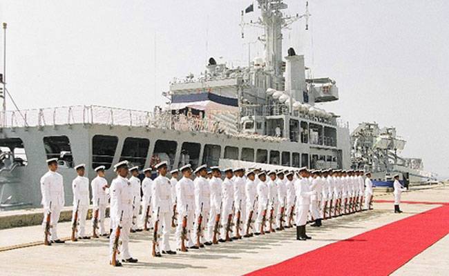Photo of Indian Navy में कई पदों पर है वैकेंसी, जानिए कैसें करें अप्लाई