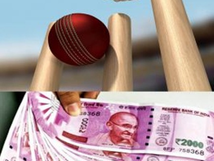 इंदौर में आईपीएल मैच का सट्टा लगाने वाले गिरोह के 4 सदस्य गिरफ्तार