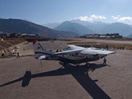 Photo of नेपाल में गिरा कारगो विमान, दो की हुई मौत