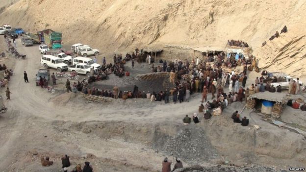 Photo of पाकिस्तान के कोयले की खदान में कम से कम 16 मज़दूरों की हुई मौत