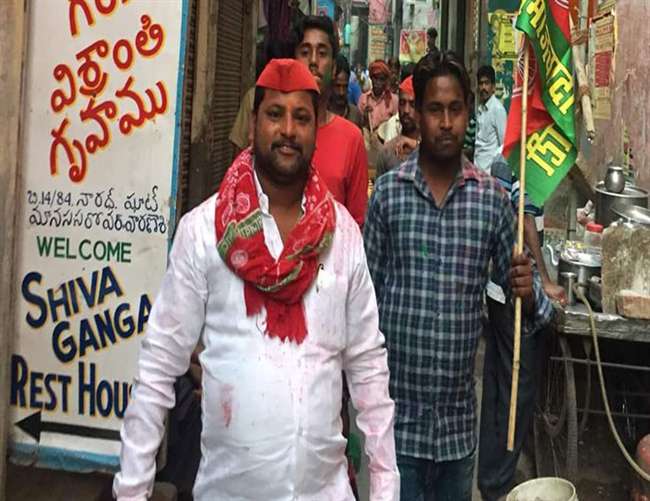 Photo of वाराणसी: सपा नेता की दिनदहाड़े गोली मारकर हत्या