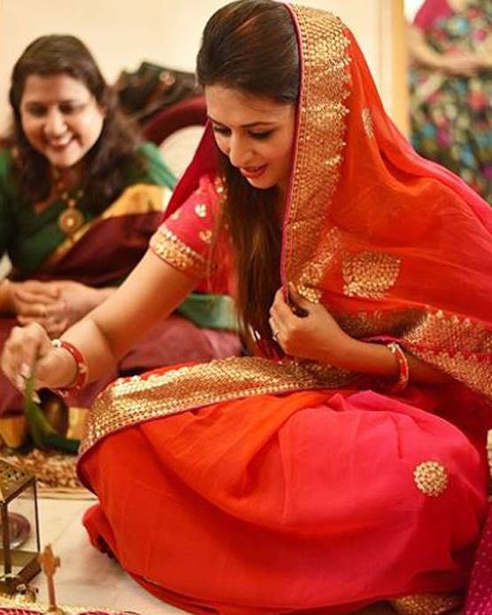 Photo of अगर परिवार में होते हैं झगड़े तो भूल से भी ना पहने इस रंग के कपड़े