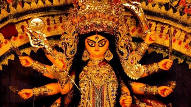 Photo of Navratri 2018: नवरात्रि में करें दुर्गा सप्तशती के इन 10 मंत्रों का जाप, होंगे चमत्कारी लाभ