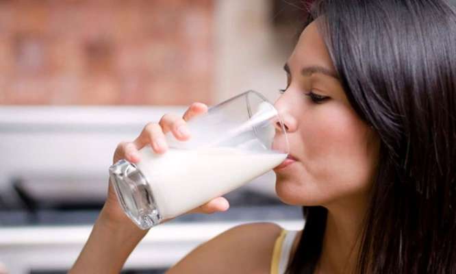 Photo of इन 7 चीजों को दूध में डालकर पीने से, होते है जबरदस्त फायदे