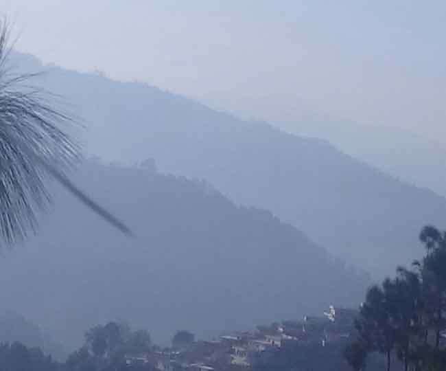 Photo of उत्तराखंड में मौसम ने ली करवट, दून में बूंदाबांदी और ऊंची चोटियों में होगा हिमपात