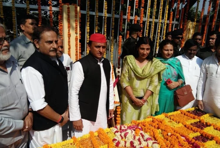 Photo of अखिलेश यादव ने कहा- सरदार पटेल के रास्ते पर चलने से ही मजबूत होगा भारत