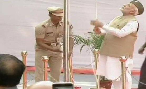 Photo of ‘आजाद हिंद सरकार’ की स्थापना के 75 साल पूरे होने पर PM मोदी ने लालकिले पर फहराया तिरंगा