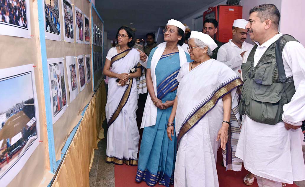 Photo of महात्मा गांधी के आदर्शों पर चलकर ही मिलेगी विश्व एकता की मंजिल -रीता बहुगुणा जोशी