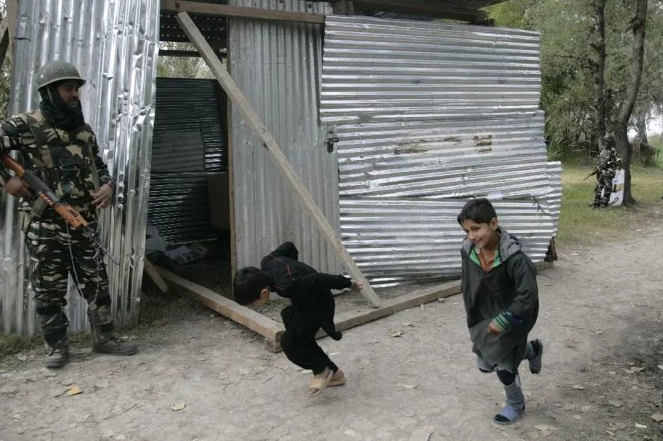 Photo of निकाय चुनाव: आतंकियों के खौफ में कश्मीर, 70 फीसदी वार्डों में नहीं हुई वोटिंग