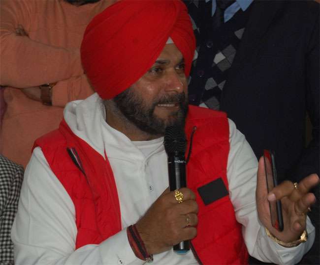 Photo of पंजाब के कैबिनेट मंत्री नवजोत सिद्धू ने अब अभिनंदन मामले पर दिया विवादित बयान