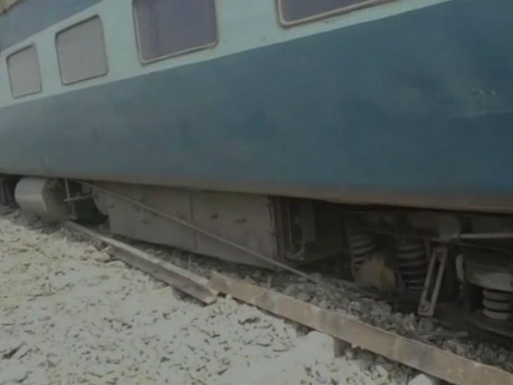 बड़ा रेल हादसा: बिहार में ताप्ती गंगा एक्सप्रेस की 13 बोगियां पटरी से उतरीं