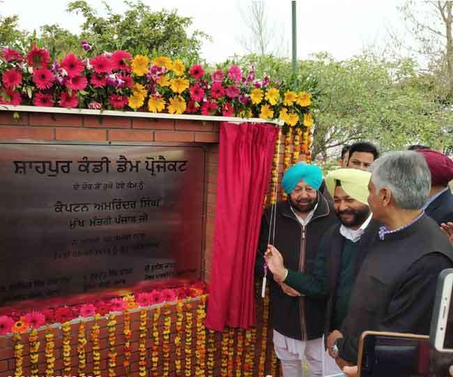 Photo of अब पानी के लिए तरसेगा पाकिस्तान, सीएम कैप्टन ने किया बैराज का शिलान्यास