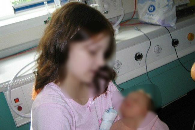 Photo of OMG: जब 11 साल की लड़की ने दिया बच्चे को जन्म, ये बना बच्चे का बाप…