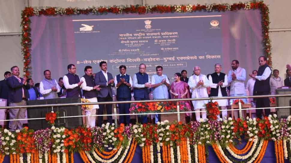 Photo of दिल्ली-मुंबई एक्सप्रेस-वे का हुआ शिलान्यास, सिर्फ 13 घंटे में तय होगा सफर