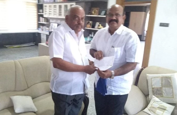 Photo of कर्नाटक सरकार को लगा बड़ा झटका, इस कांग्रेस विधायक ने दिया इस्तीफा