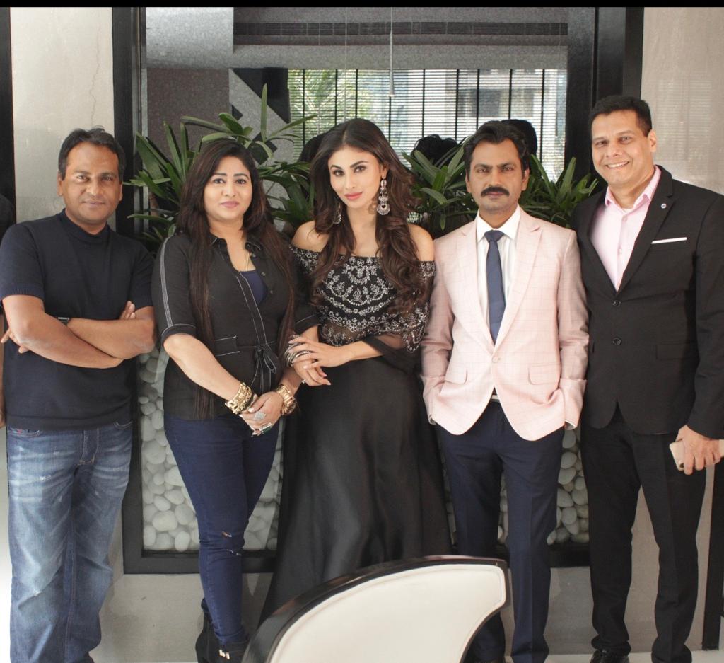 Photo of Producers Rajesh Bhatia and Kiran Bhatia bring toghether Nawazuddin Siddiqui and Mouni Roy In Woodpecker Movies Bole Chudiyan