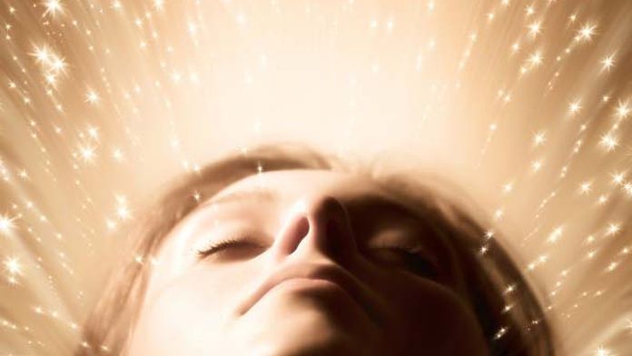 Photo of अपने सपने में खुद को ही रोते हुए देखते हैं तो आपके साथ होने वाला है कुछ….