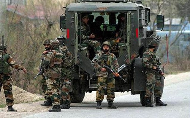 Photo of जम्मू-कश्मीर: 36 घंटे में सेना ने मार गिराए आठ आतंकी, मुठभेड़ अब भी जारी