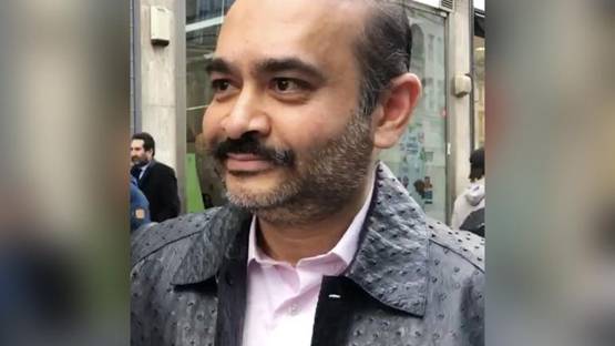 Photo of लंदन में 73 करोड़ का घर और इतने लाख की जैकेट पहनकर, ऐसे भेष बदलकर घूम रहा है नीरव मोदी…देखे तस्वीरे…