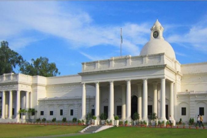 Photo of IIT ने खोले युवाओं के लिए द्वार, इन पदों के लिए अभी करें आवेदन