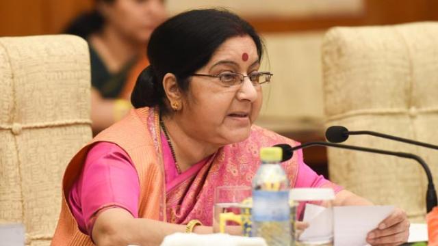 Photo of आतंक और बातचीत साथ साथ नहीं चल सकते –सुषमा