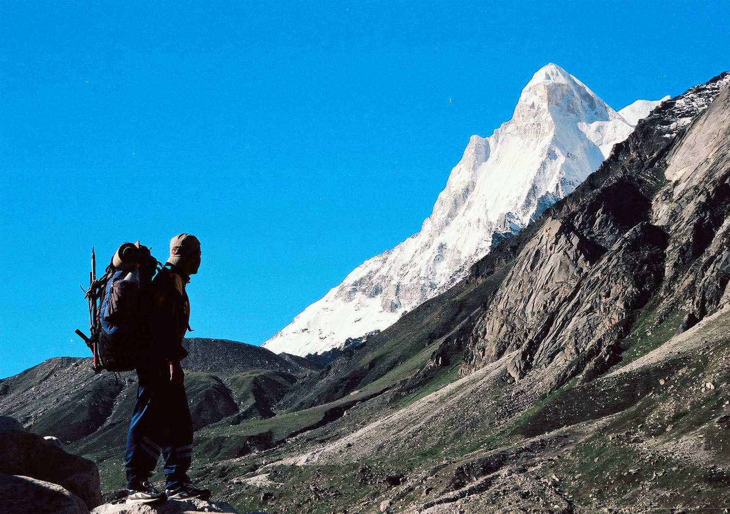Photo of पहाड़ी वादियों पर ट्रैकिंग पर जाने से पहले ध्यान जरूर रखें ये बातो का…