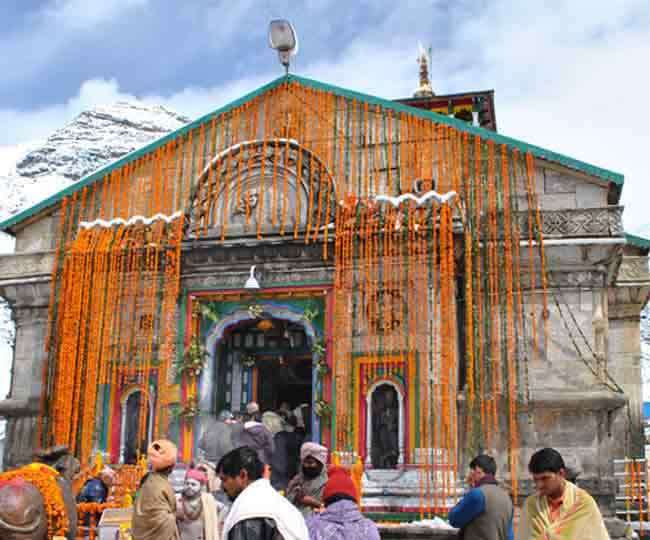 Photo of केदारनाथ धाम में इस बार ठहर सकेंगे तीन हजार से अधिक यात्री, निगम की टीम टेंट कॉलोनी तैयार करने में जुटी