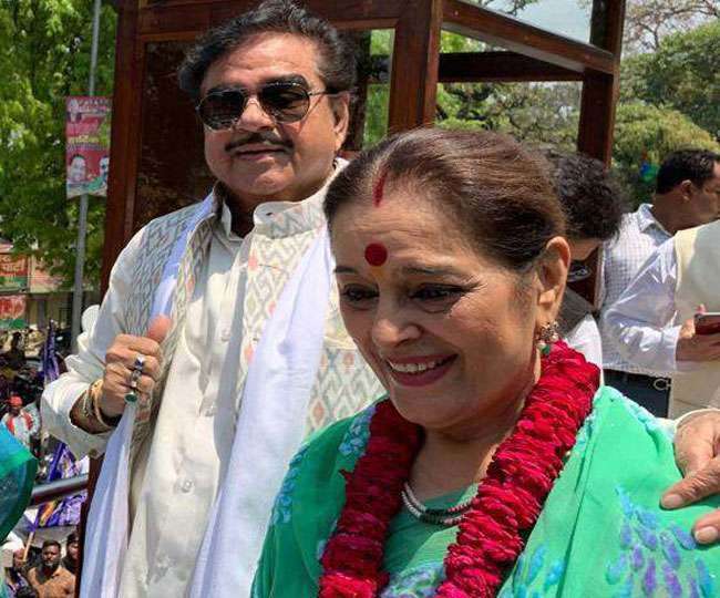 Photo of लोकसभा चुनाव: हलफनामे के अनुसार वे 112 करोड़ की संपत्ती के मालिक, पत्‍नी पूनम 5वें चरण की सबसे अमीर प्रत्‍याशी