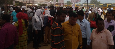 Photo of मेरा बच्चा बीमार है, मुझे ड्यूटी करने में दिक्कत हो रही है….