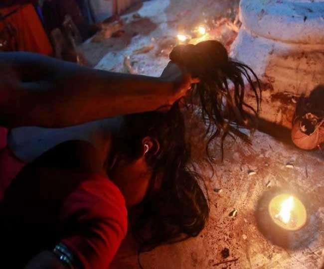 Photo of अहमदनगर में नाखुश पिता ने बेटी और उसके पति को कर दिया आग के हवाले