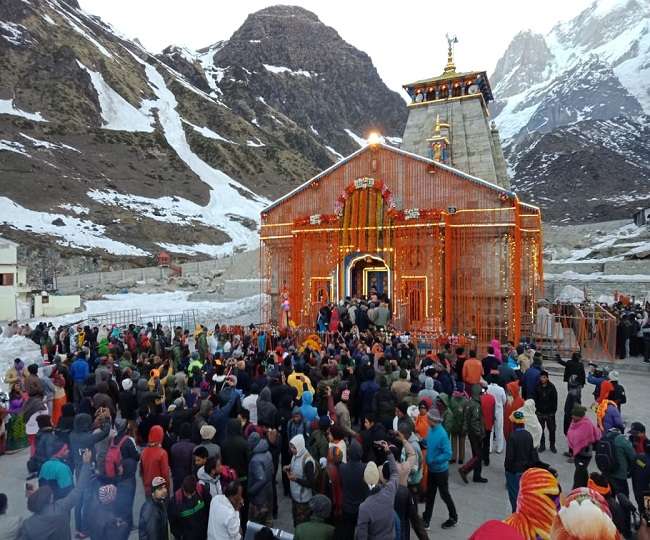 Photo of  शीतकाल प्रवास के बाद शुभ लग्नानुसार केदारनाथ के कपाट गुरुवार सुबह खोल दिए गये