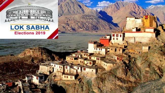 Photo of लेह प्रैस कल्ब ने चार पत्रकारों को रिश्वत देने की कोशिश किए जाने का आरोप लगाते हुए दोनों नेताओं के खिलाफ एफआईआर लगाने की लिखित शिकायत