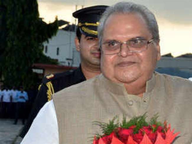 Photo of J&K राज्यपाल ने फर्जी और अवैध नियुक्तियों की जांच के लिए बनाई पांच जांच कमेटियां