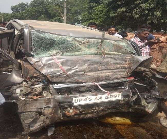 Photo of अंबेडकरनगर: एक दर्दनाक हादसे में रिटायर सैन्य अफसर दंपति समेत चार की मौके पर हुई मौत