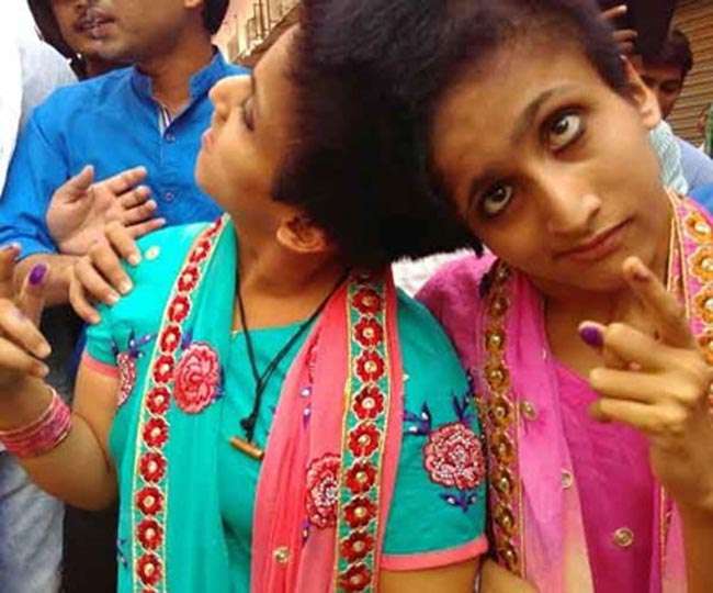 Photo of पटना की सबा-फराह: कभी अलग ना होने वाली ये बहनें, कैसे देंगी वोट, बताया चुनाव आयोग ने