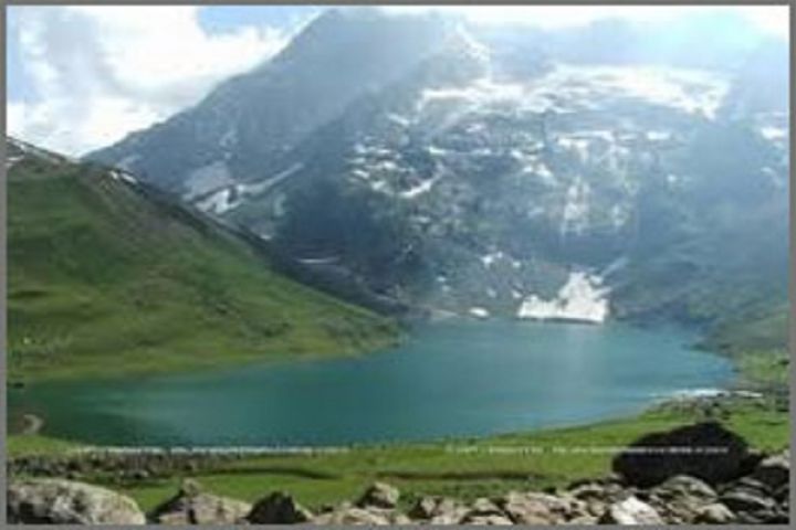 Photo of घूमने के लिए जा रहे है कश्मीर तो इन जगहों को भूल से भी ना भूले