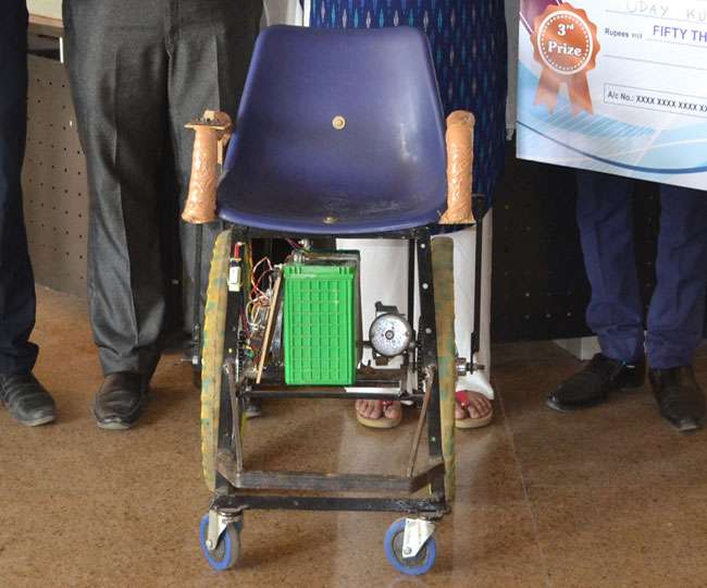 Photo of पहली बार ऐसी ‘स्मार्ट’ व्हील चेयर दिव्यांगों और बुजुर्गों के बुलाने पर दौड़ी आई, पढ़े पूरी खबर